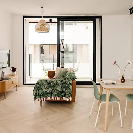 Mainstreet Luxury 3