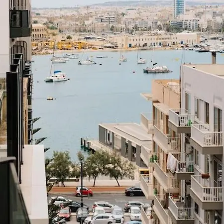 Mainstreet Luxury 3 *